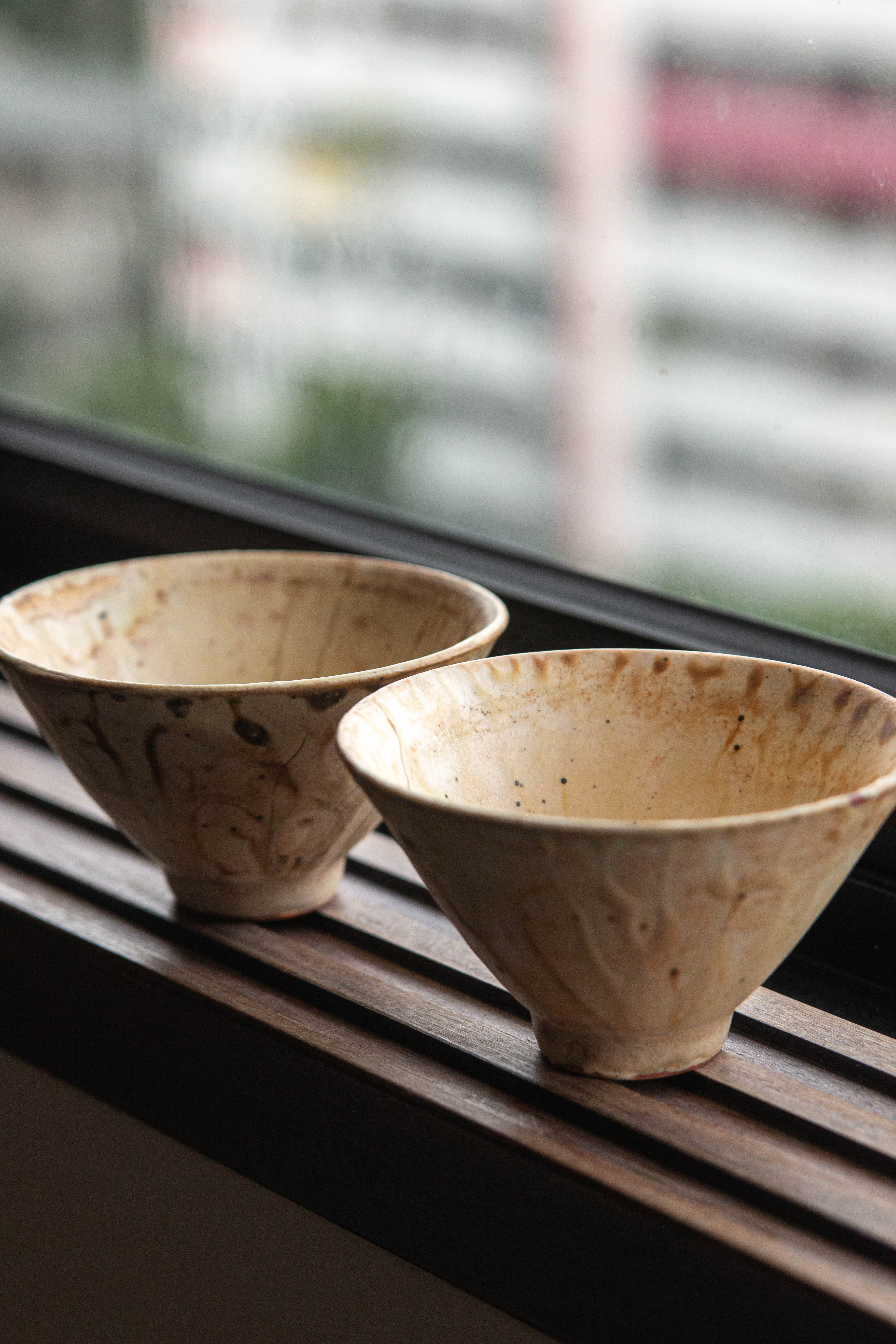 Wu Bai | Flared Tea Cups