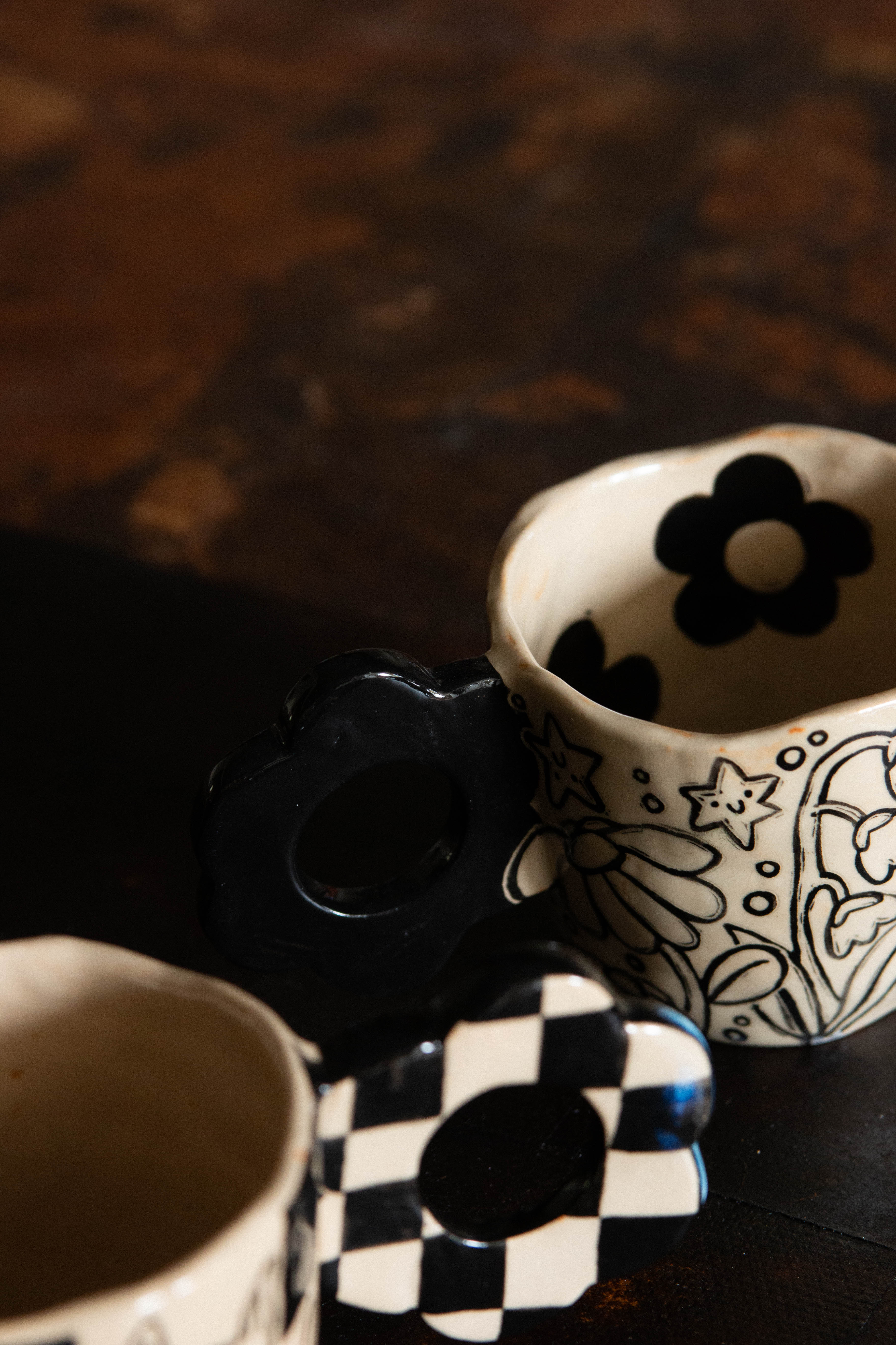 Cherlyn Mark | TMD累 Tulip Mug