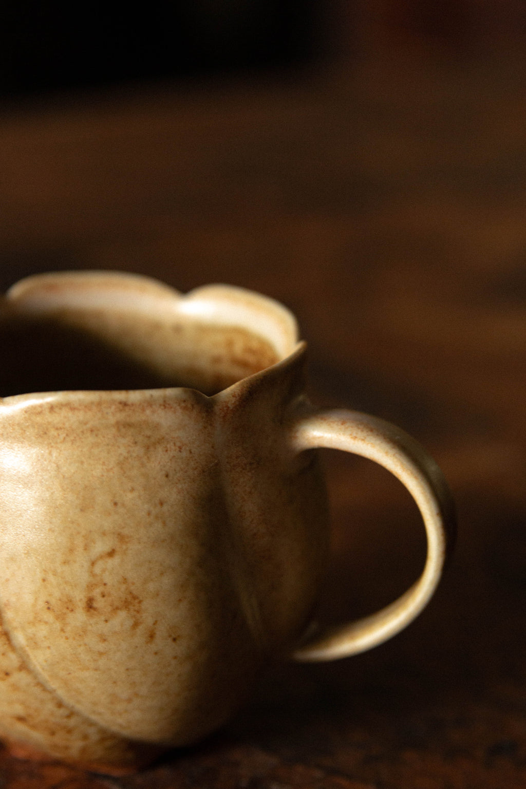 Two Potters | Small Tulip Mug (Brown)