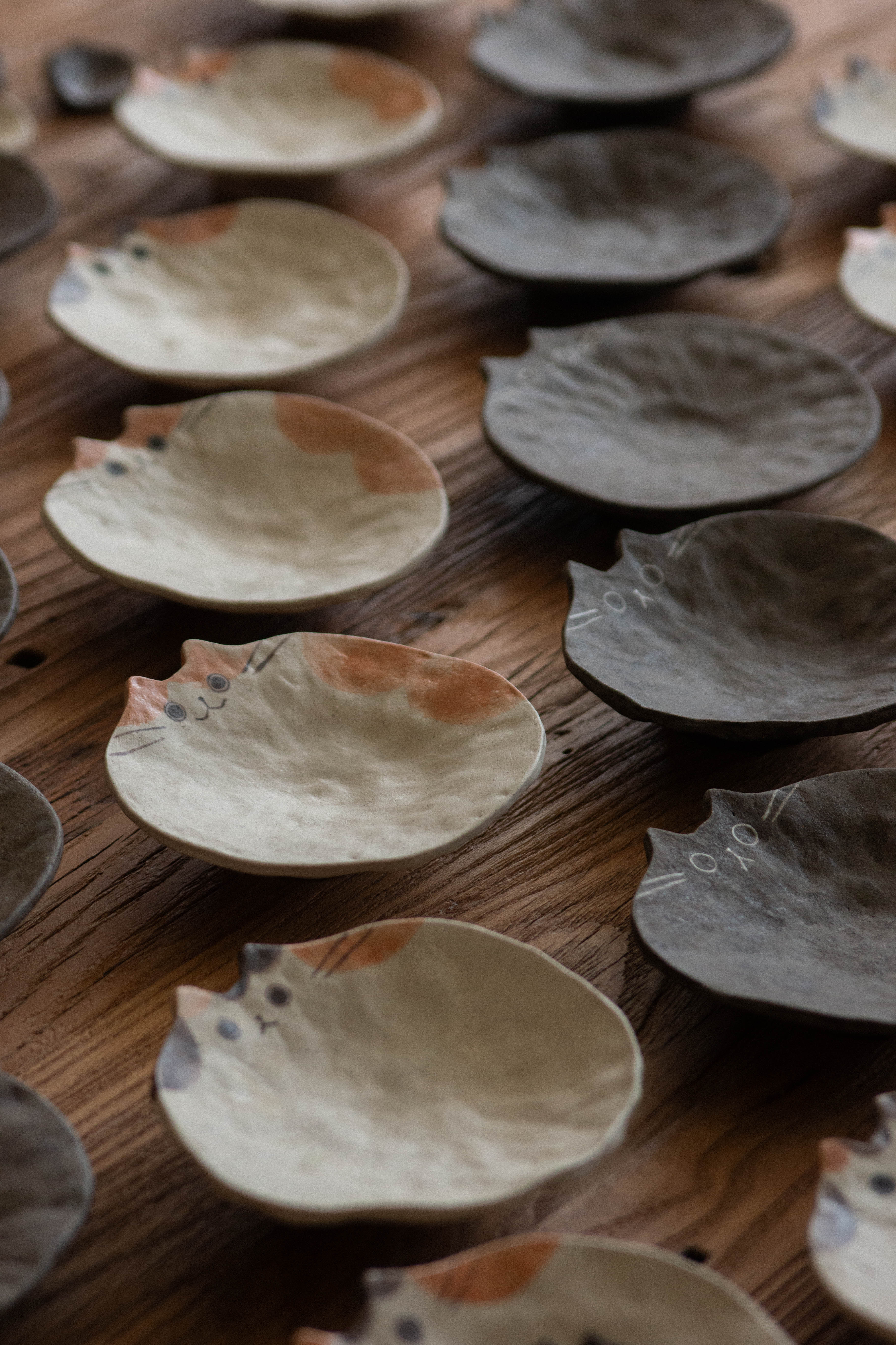 Mumin Pottery | Cat Plates
