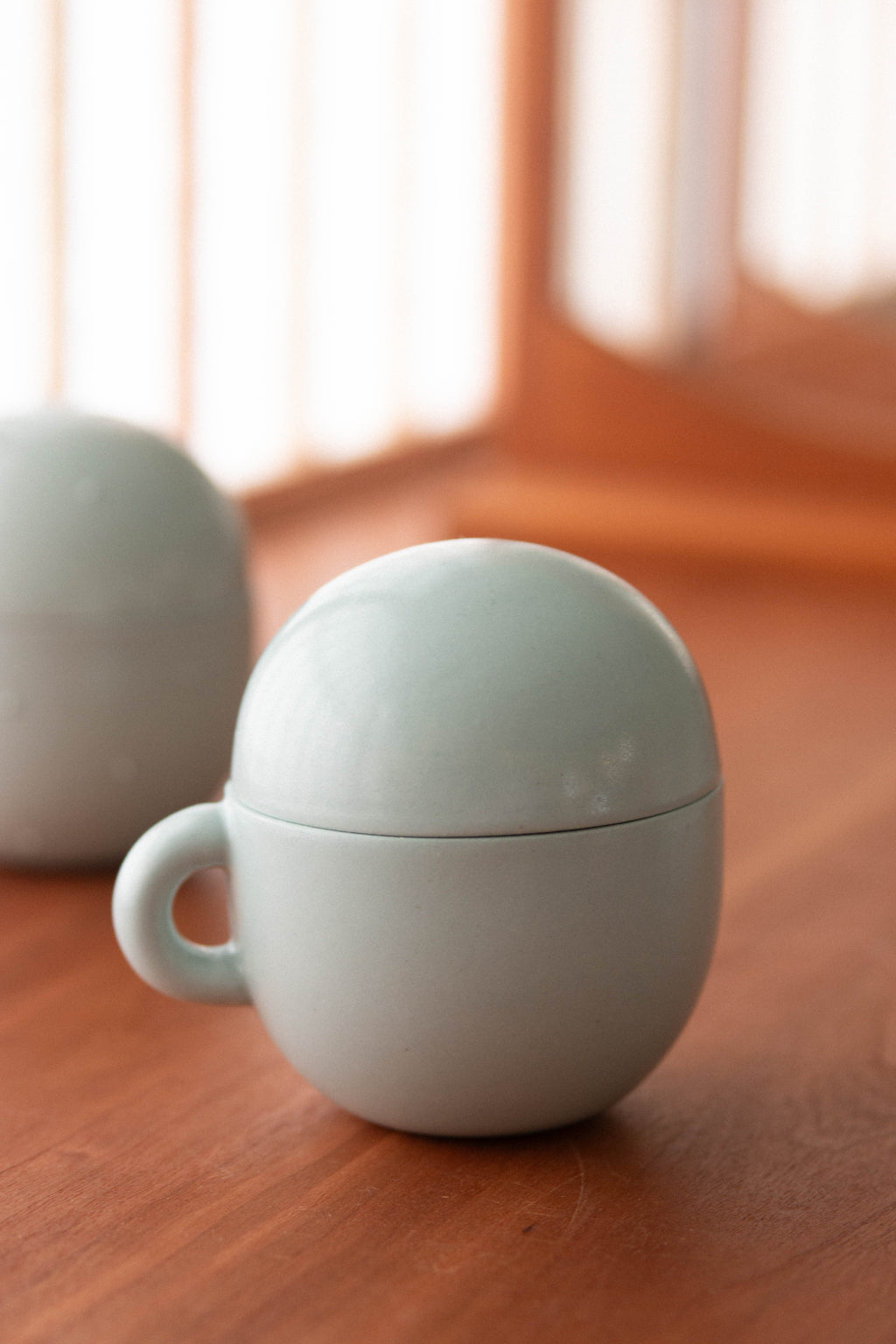 Sophia Chin | Lidded Mugs (Plain)