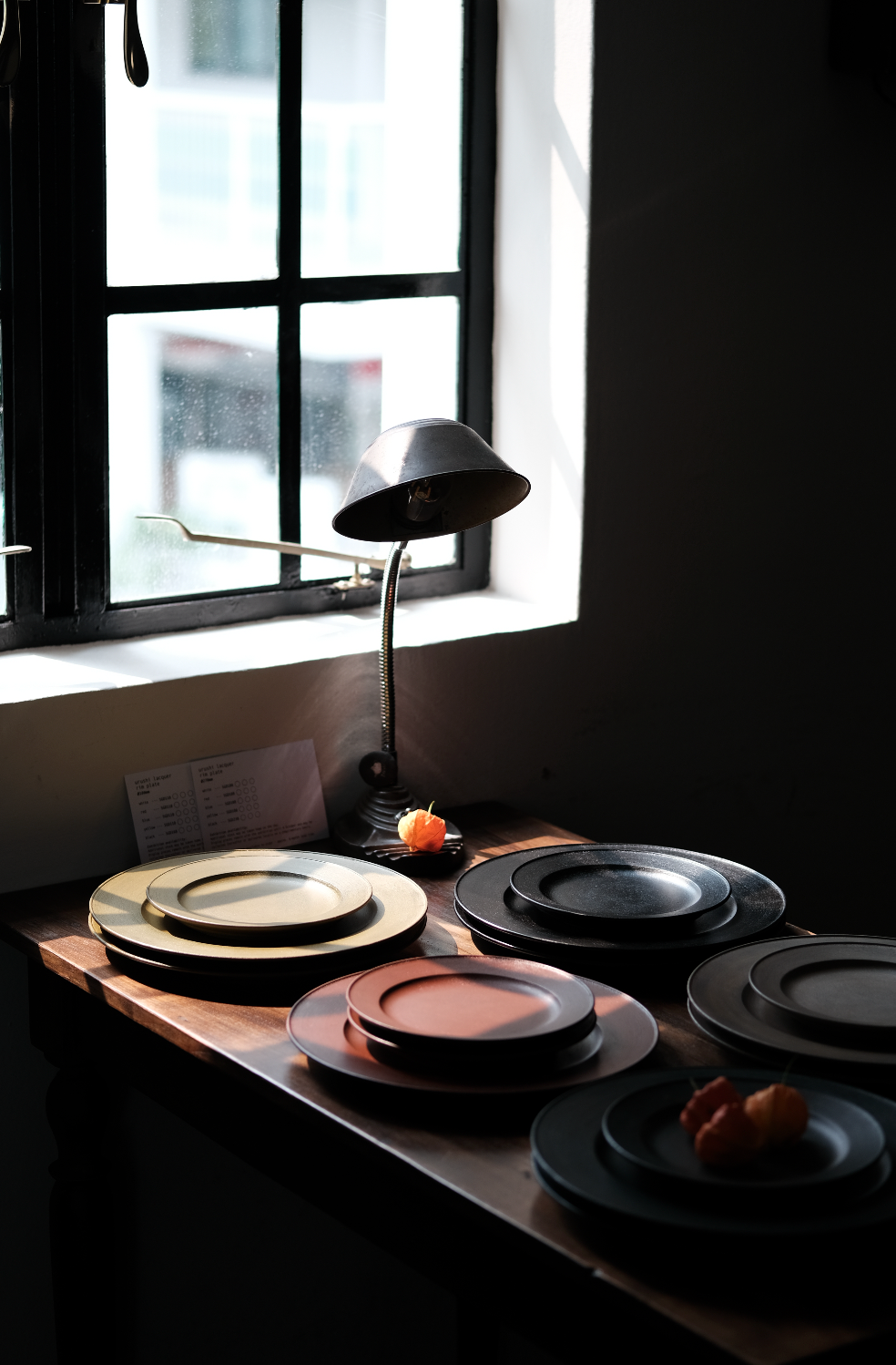 Tomii Takashi | Lacquer Rim Plate 18