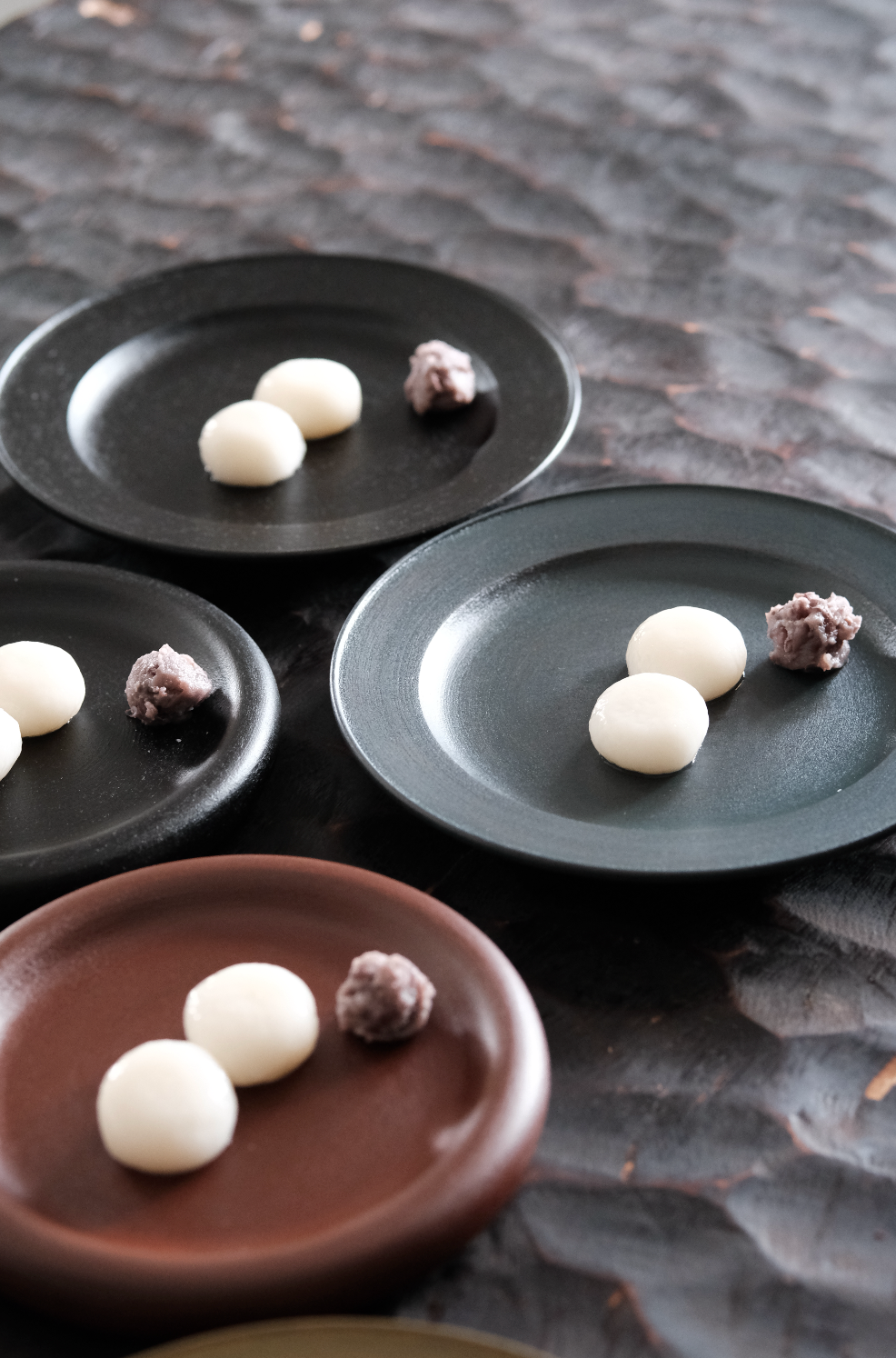 Tomii Takashi | Lacquer Rim Plate 18